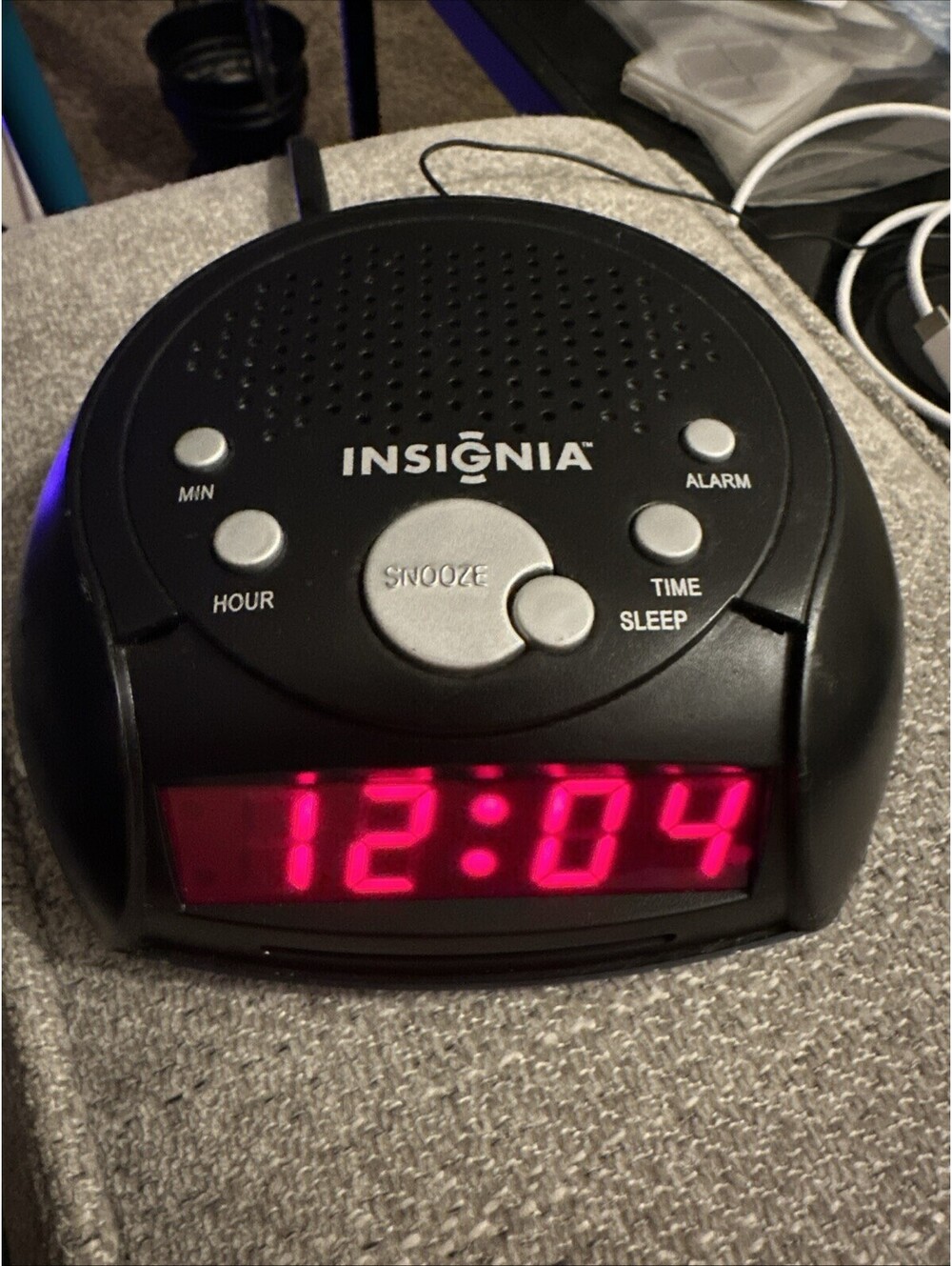 Insignia Digital AM/FM Dual Alarm Clock with a 4-level dimmer